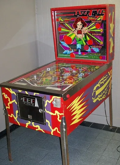Laser Ball, Maschine