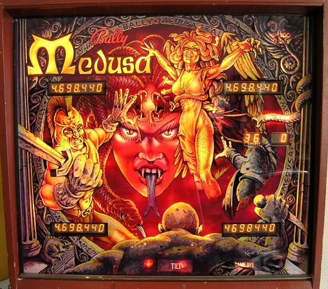 Medusa, Backglas