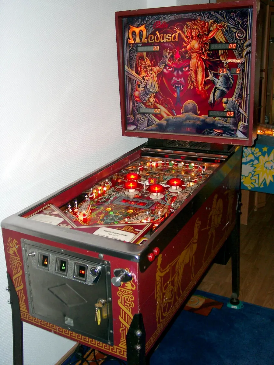 Medusa, Maschine